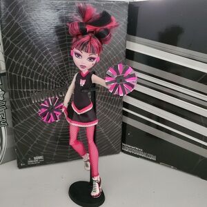 Monster High G1 Fearleading Squad Draculara Doll Adult Owned  Rare Htf 2011